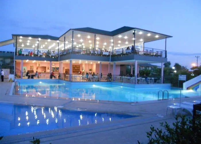 منتجع Sun Club 4*