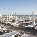 Sun Club Side