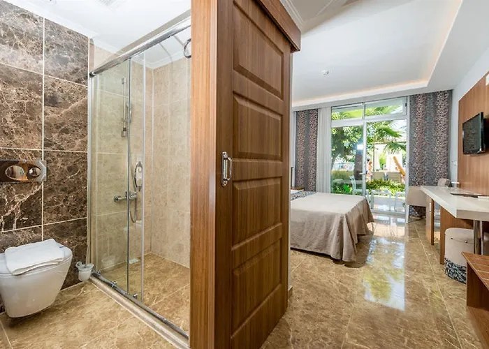 Üdülőközpont Sun Club 4*